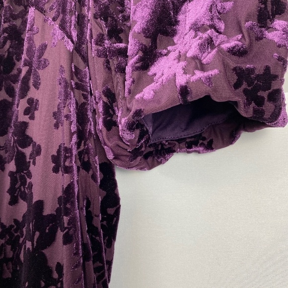 Tommy Hilfiger Women Sz 12 Plum/ Burgundy Dress Velvet A-line knee length crew - Picture 4 of 14